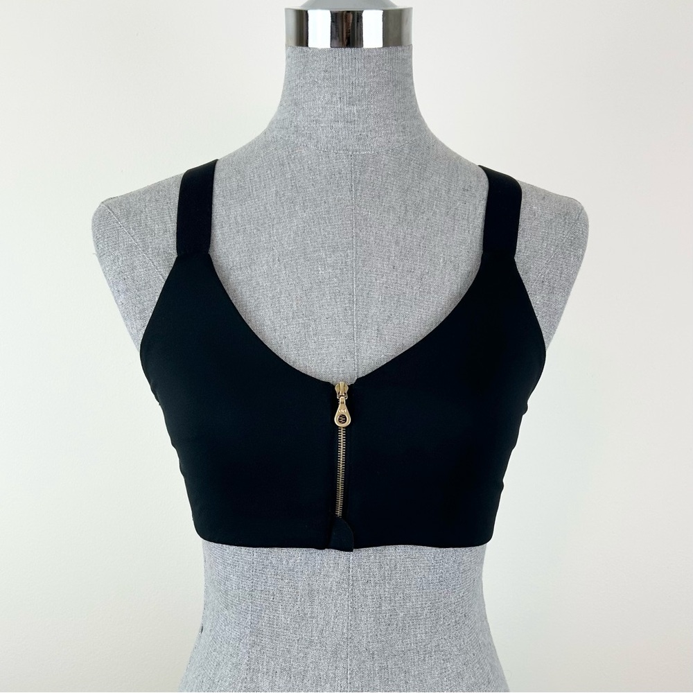 Girlfriend Collective Monroe‎ Zip Sports Bra in Black